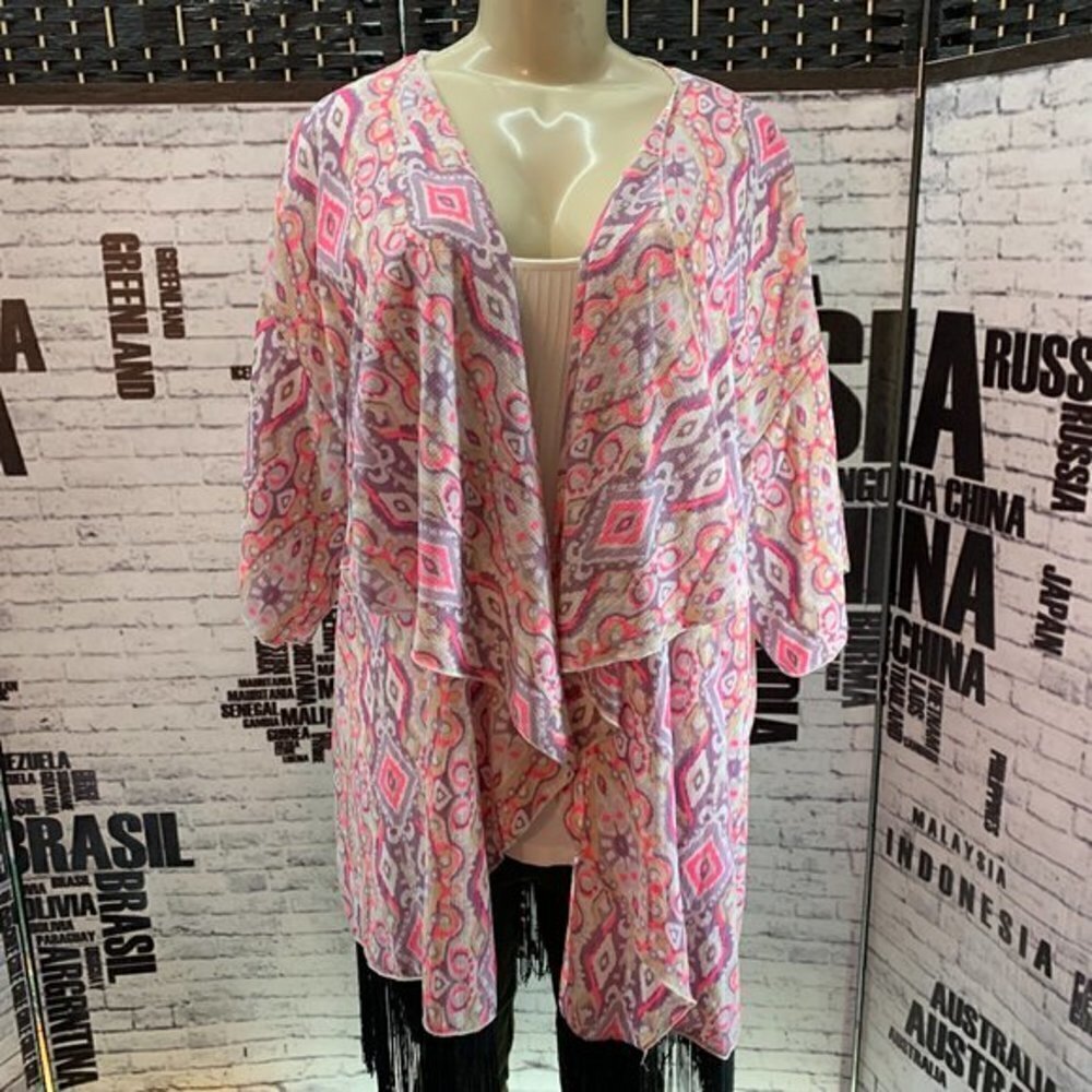 LulaRoe L Pink Print Draped Open Front Fringe Trim Topper